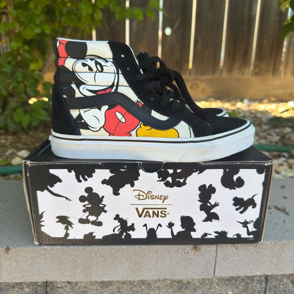 Vans Disney Mickey Mouse Black and White High-Tops Sk8/Hi